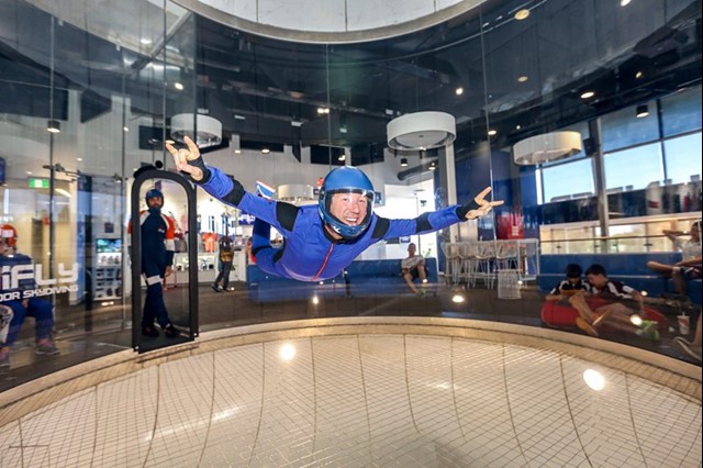 skydiver-male-2.jpg